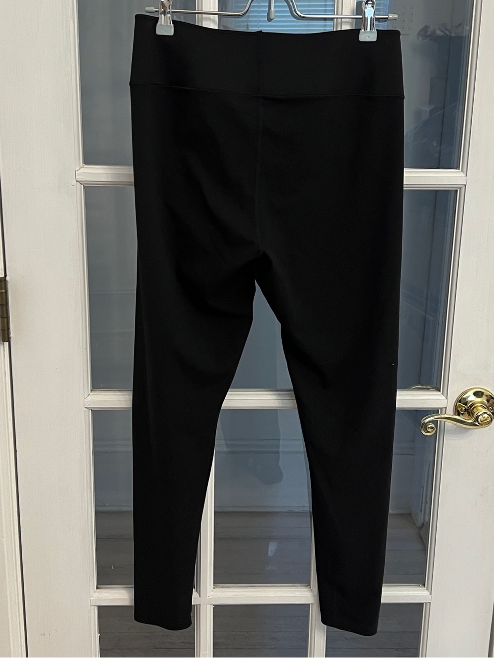 UNIQLO Women’s Black AIRism UV Protection Active Soft Leggings Size L
